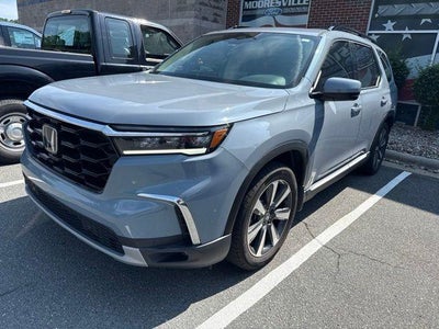2025 Honda Pilot Touring 4DR SUV