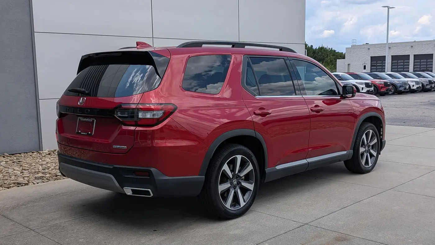 2025 Honda Pilot Touring