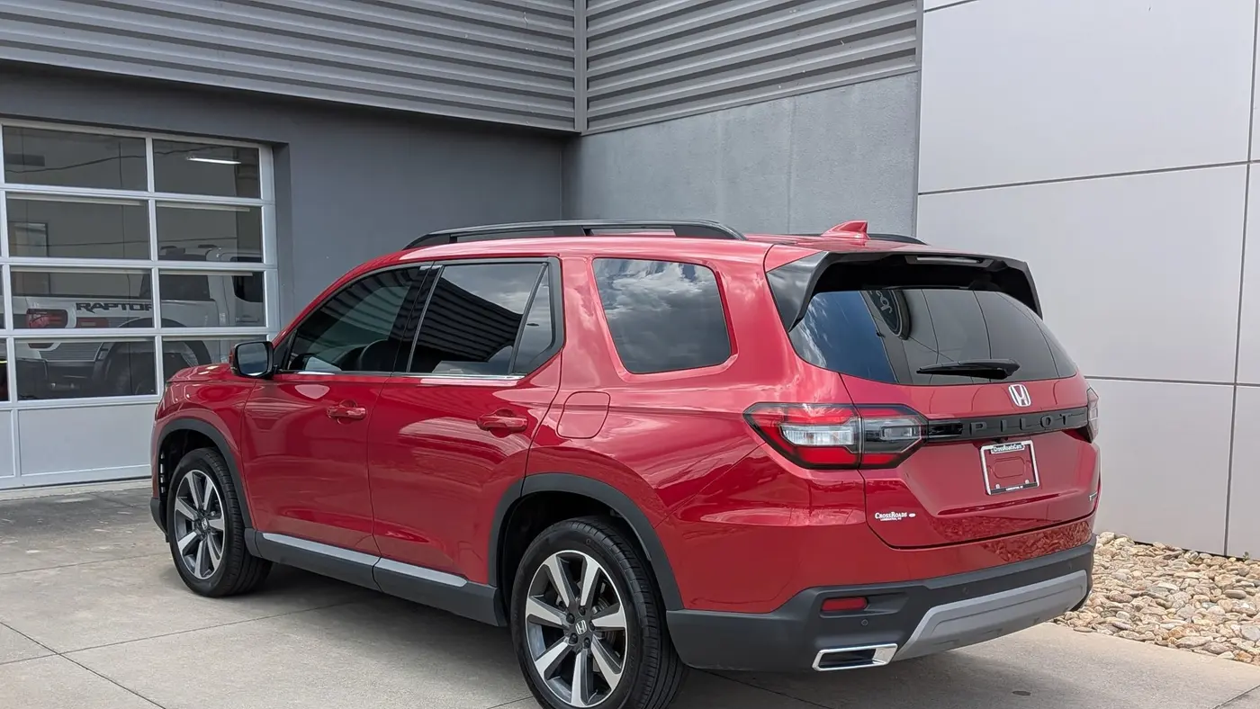 2025 Honda Pilot Touring