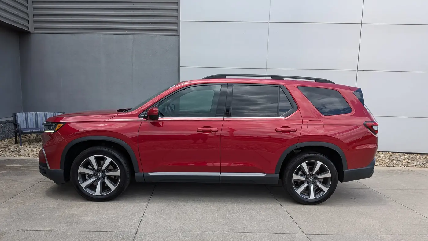 2025 Honda Pilot Touring