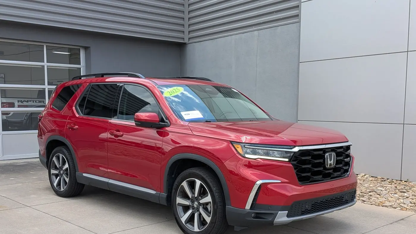 Preowned 2025 Honda Pilot Touring for Sale