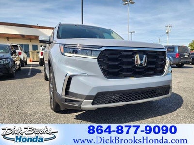 Photo of a 2025 Honda Pilot Touring 4DR SUV for sale