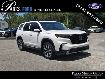 Photo of a 2023 Honda Pilot Touring 4DR SUV for sale