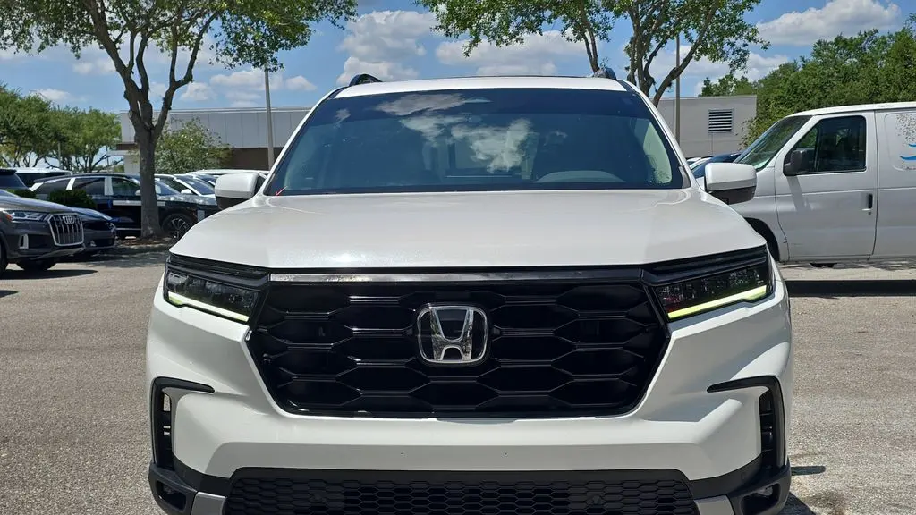 2023 Honda Pilot Touring