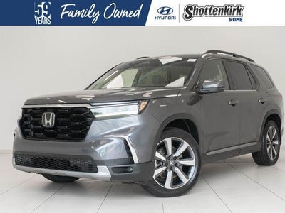 Photo of a 2023 Honda Pilot Touring 4DR SUV for sale