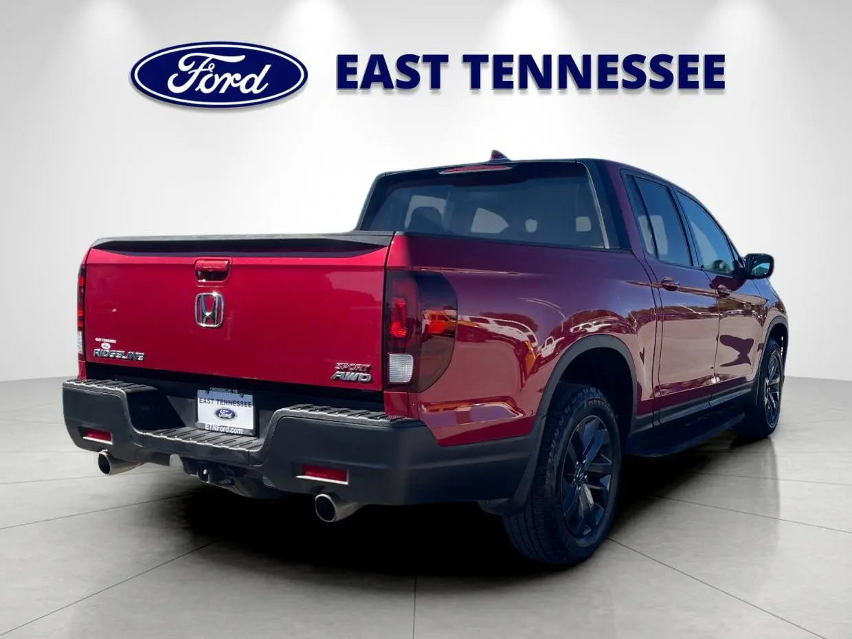 2022 Honda Ridgeline - $27,499