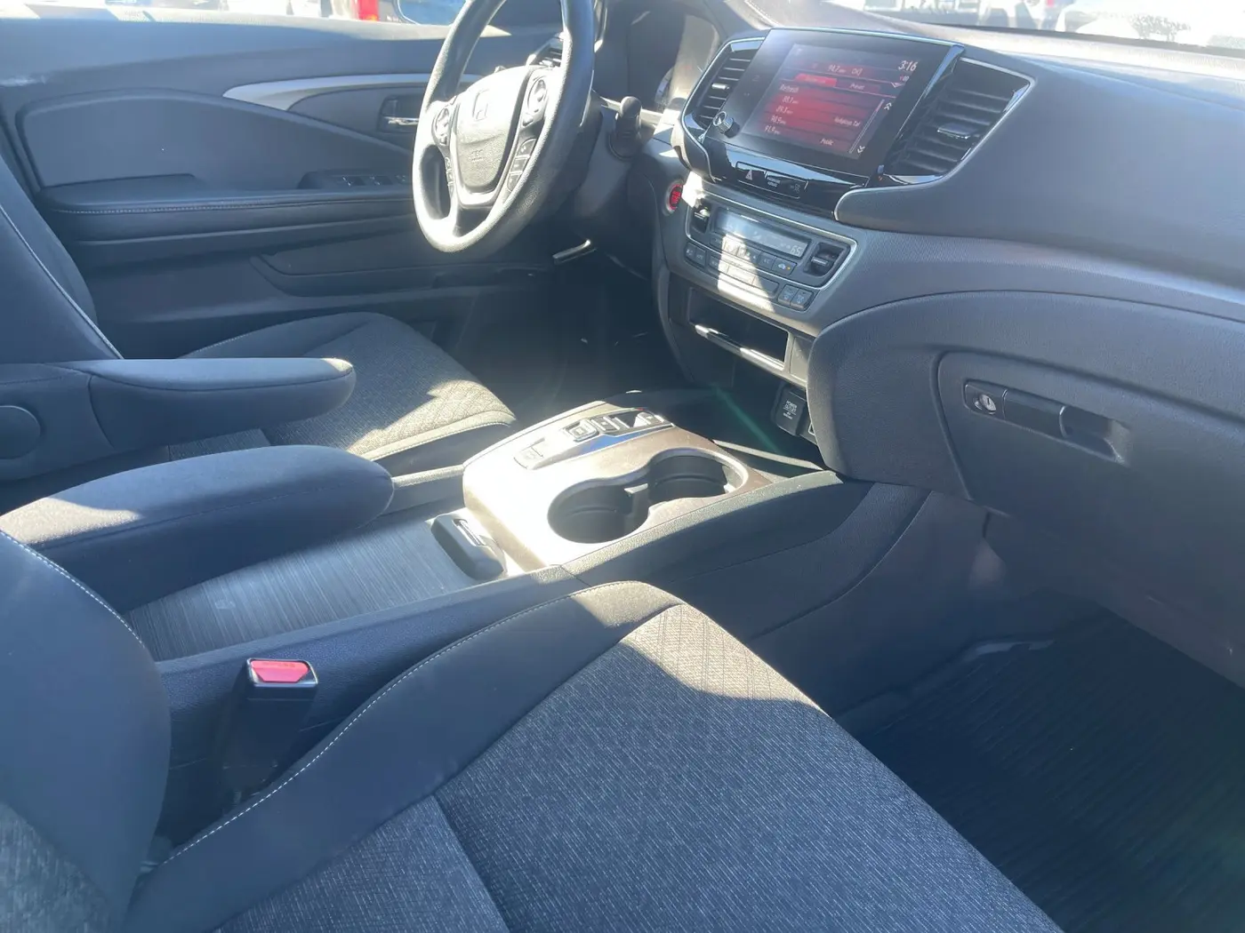2022 Honda Ridgeline - $27,499
