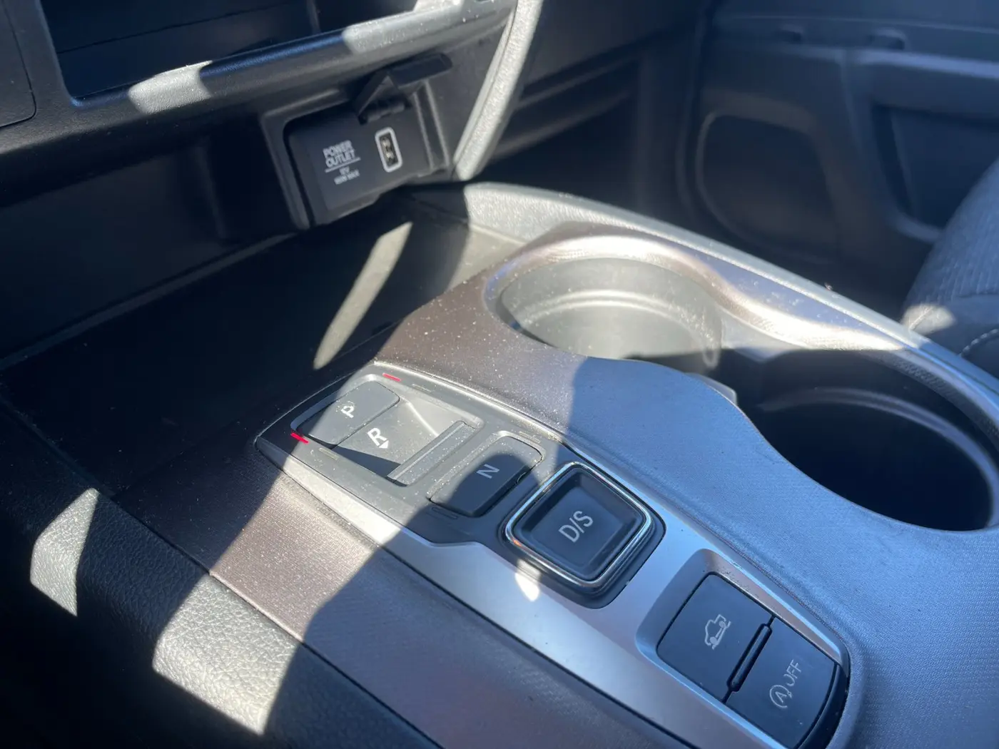 2022 Honda Ridgeline - $27,499
