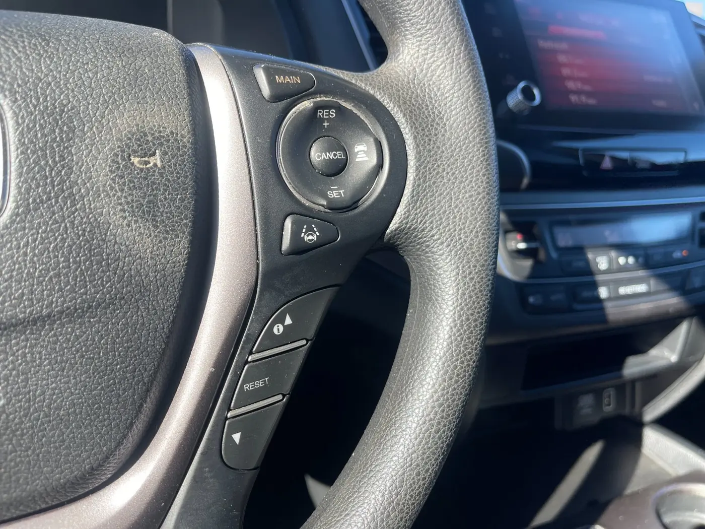 2022 Honda Ridgeline - $27,499