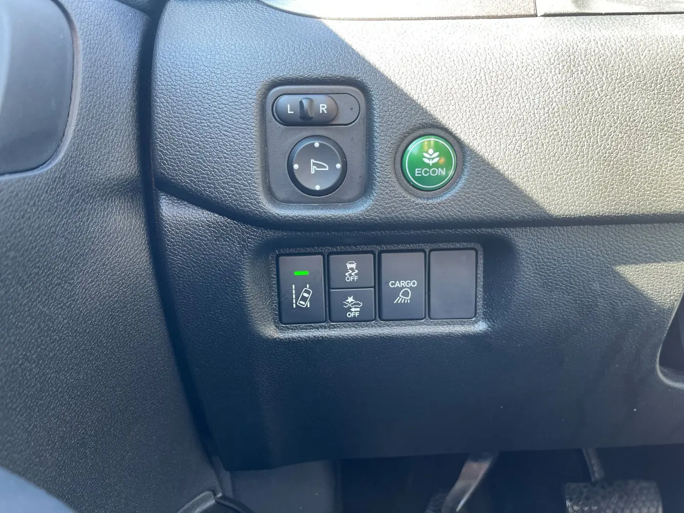 2022 Honda Ridgeline - $27,499