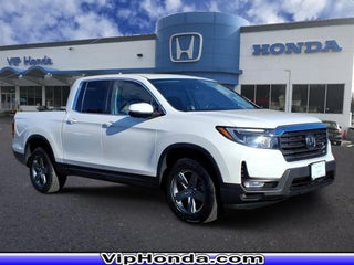2023 Honda Ridgeline with Platinum White Pearl Exterior