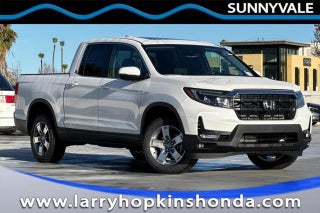 2026 Honda Ridgeline with Platinum White Exterior