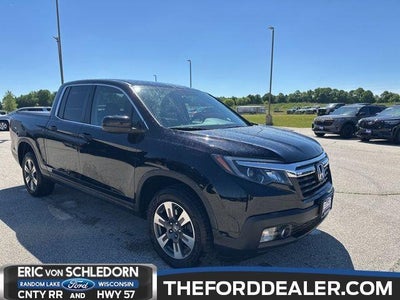 Photo of a 2018 Honda Ridgeline AWD RTL 4DR Crew Cab 5.3 FT. SB for sale