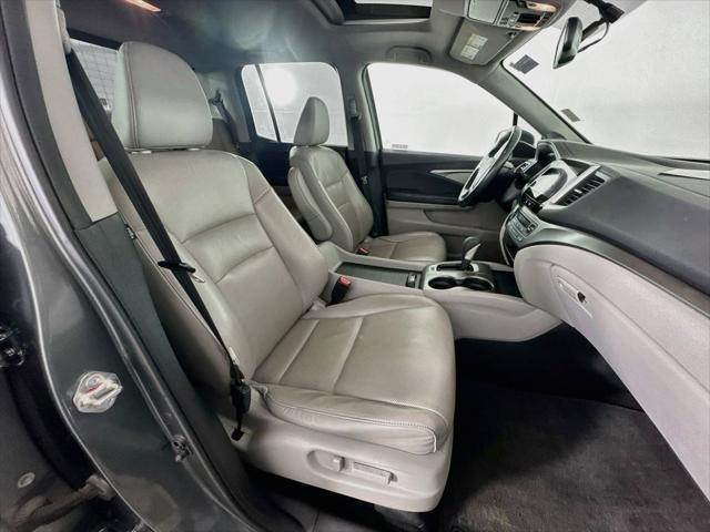 2019 Honda Ridgeline - $17,969