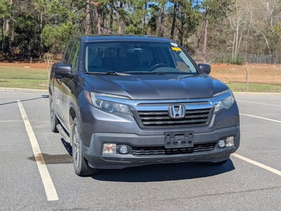 Photo of a 2019 Honda Ridgeline AWD RTL-T 4DR Crew Cab 5.3 FT. SB for sale