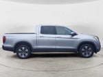 2017 Ridgeline Thumbnail 4