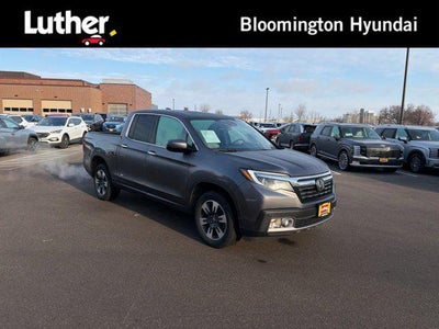 Photo of a 2017 Honda Ridgeline AWD RTL-E 4DR Crew Cab 5.3 FT. SB for sale