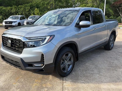 Photo of a 2023 Honda Ridgeline AWD RTL-E 4DR Crew Cab 5.3 FT. SB for sale