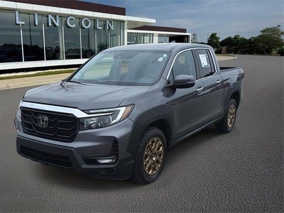 Photo of a 2022 Honda Ridgeline AWD RTL-E 4DR Crew Cab 5.3 FT. SB for sale