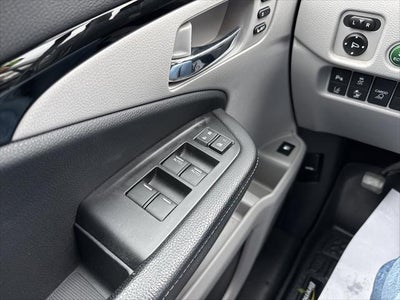Photo of a 2018 Honda Ridgeline AWD RTL-E 4DR Crew Cab 5.3 FT. SB for sale