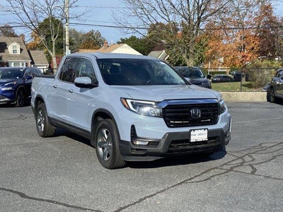 Photo of a 2022 Honda Ridgeline AWD RTL-E 4DR Crew Cab 5.3 FT. SB for sale