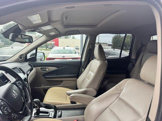 2019 Honda Ridgeline - $18,995