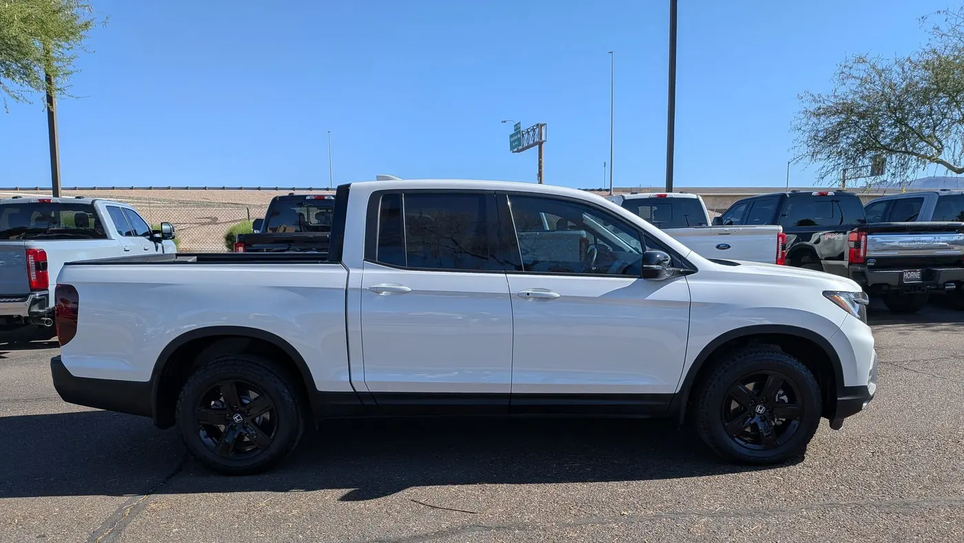 2023 Honda Ridgeline Black Edition