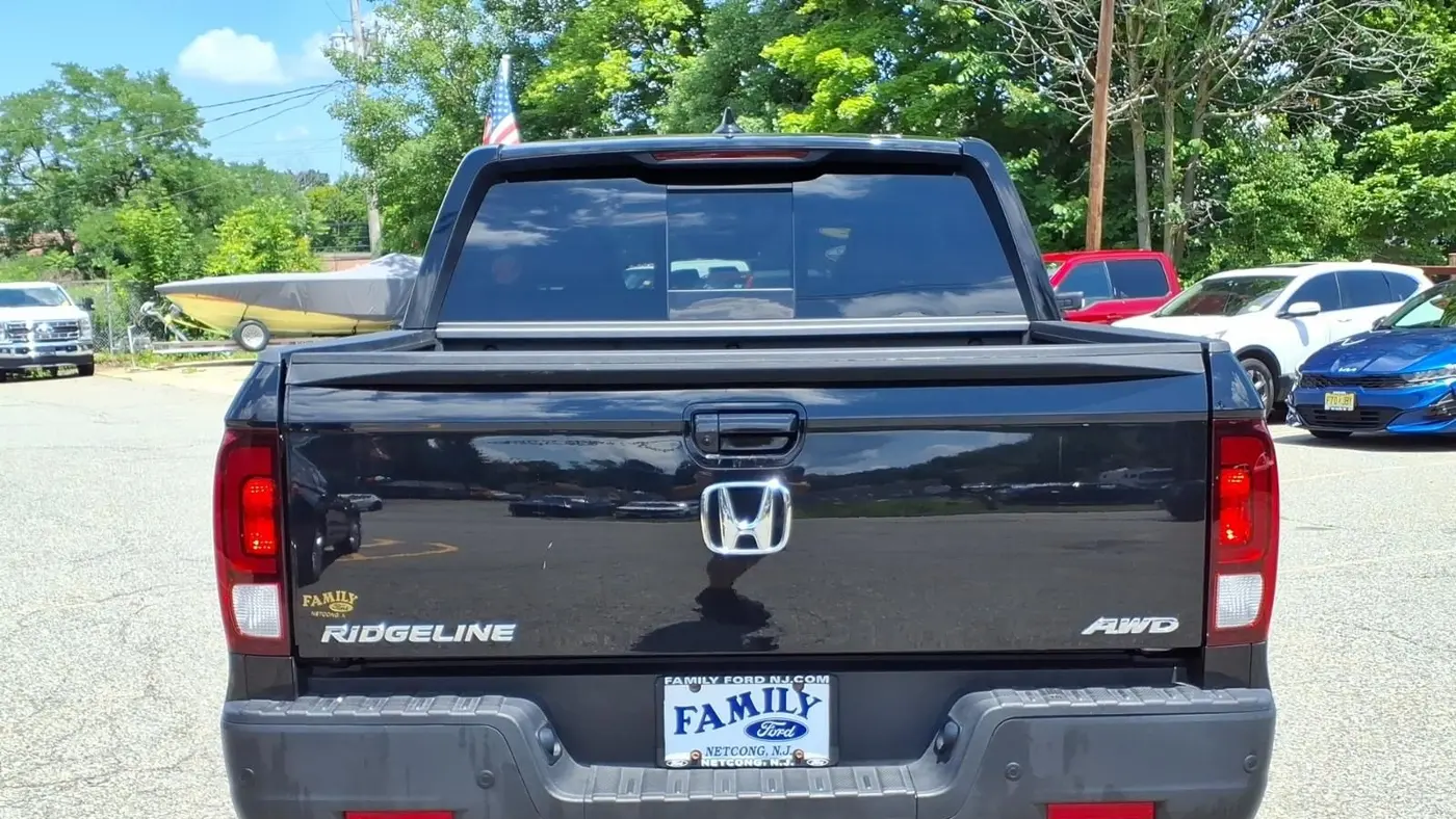 2022 Honda Ridgeline Black Edition