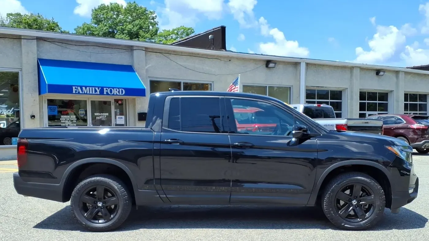 2022 Honda Ridgeline Black Edition