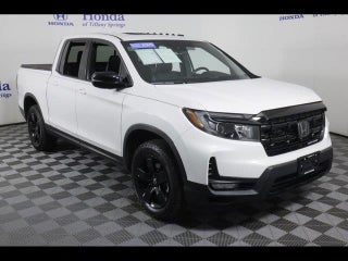 2025 Honda Ridgeline with Platinum White Pearl Exterior