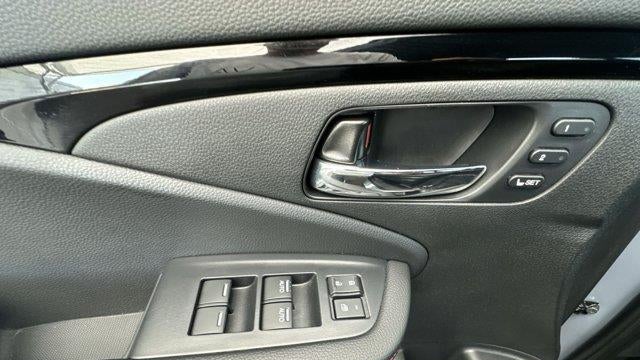 2025 Honda Ridgeline Black Edition