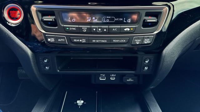 2026 Honda Ridgeline Black Edition Two-Tone