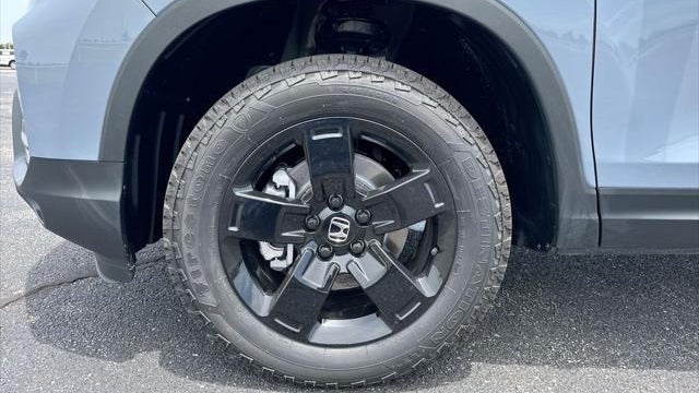 2026 Honda Ridgeline Black Edition Two-Tone