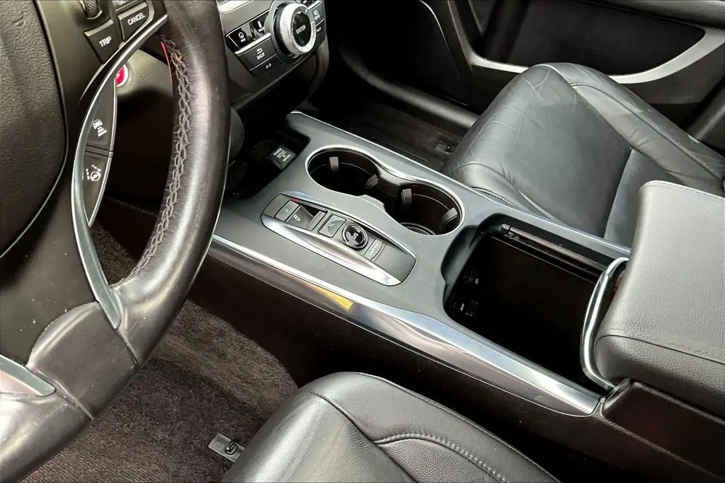 2017 Acura MDX - $17,795