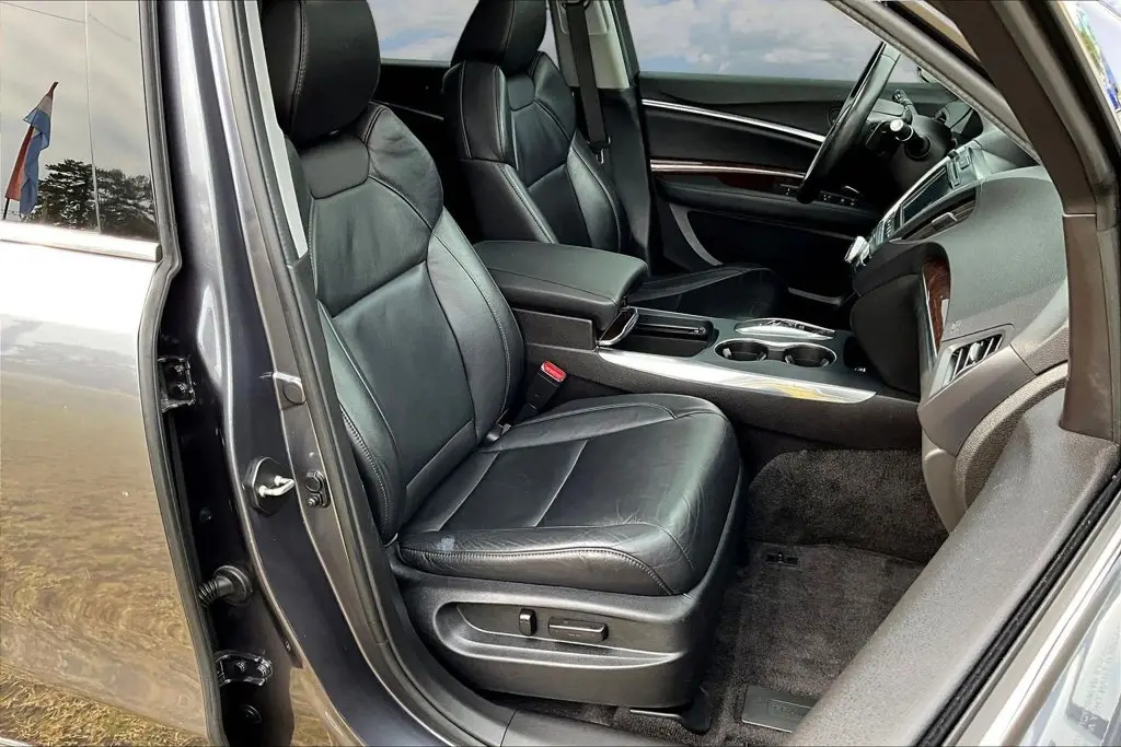 2017 Acura MDX - $17,795