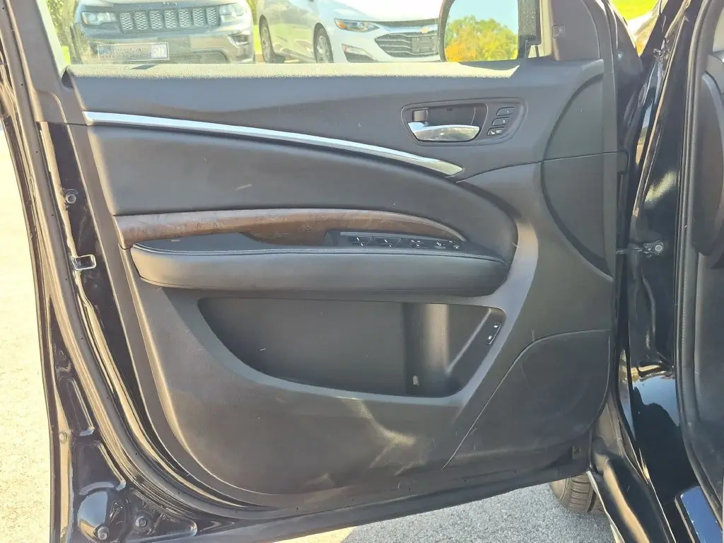 2017 Acura MDX - $17,850