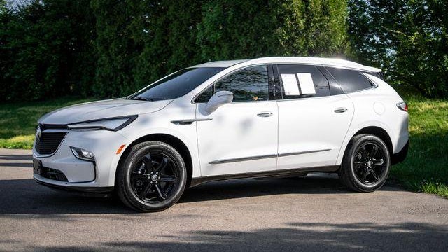 2024 Buick Enclave Essence