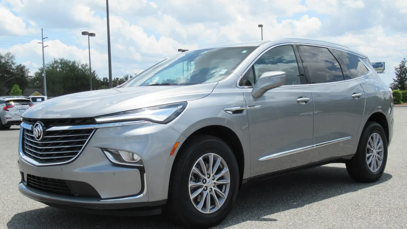 2024 Buick Enclave Essence