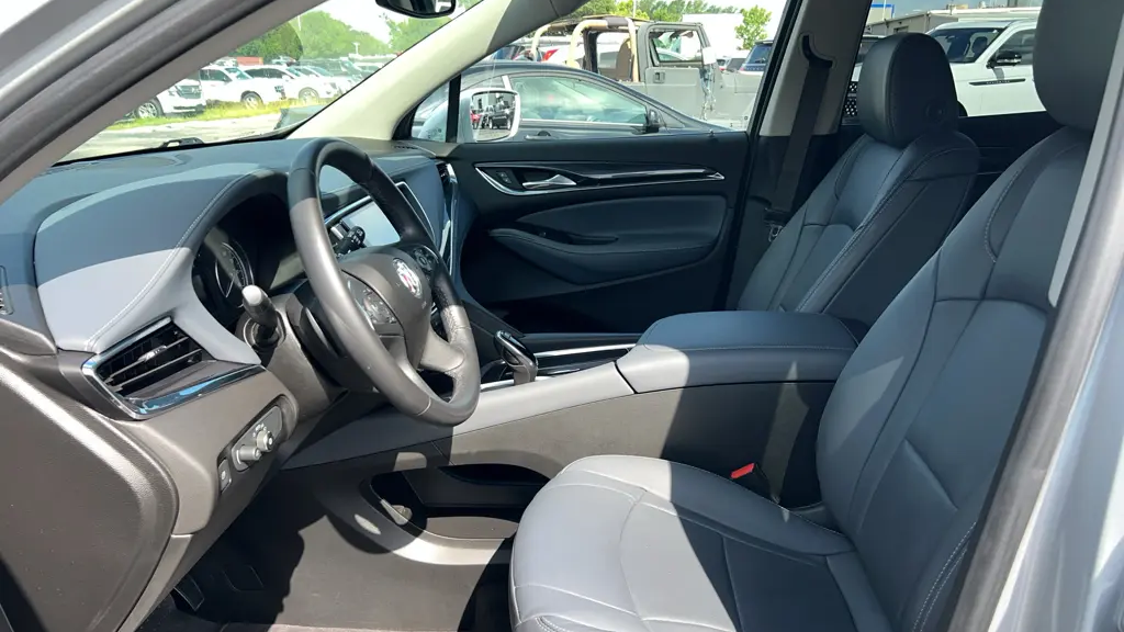 2020 Buick Enclave Essence