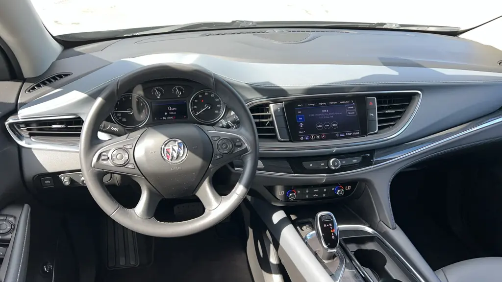 2020 Buick Enclave Essence