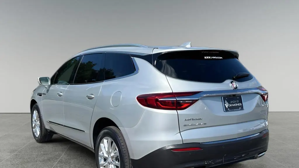 2020 Buick Enclave Essence