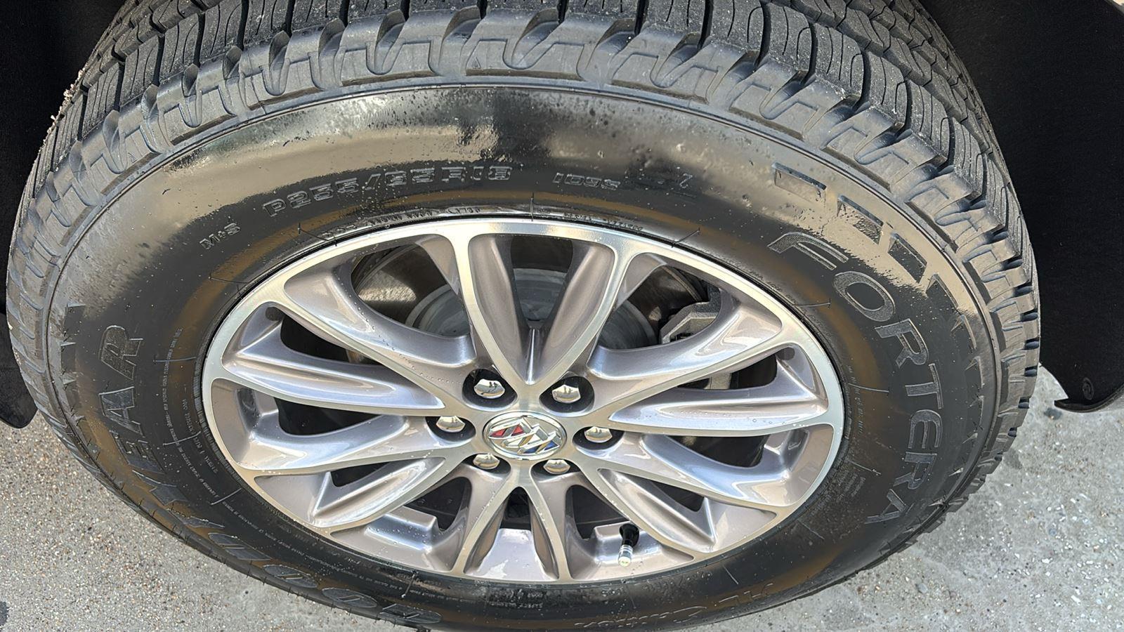 2023 Buick Enclave Essence