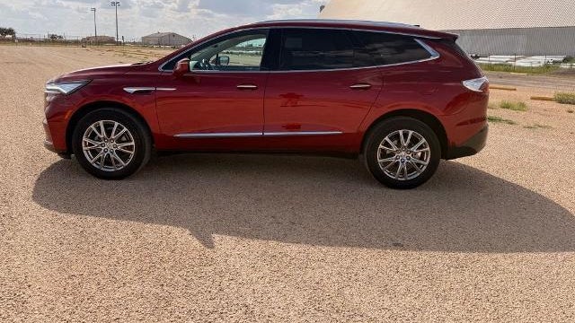 2024 Buick Enclave Essence