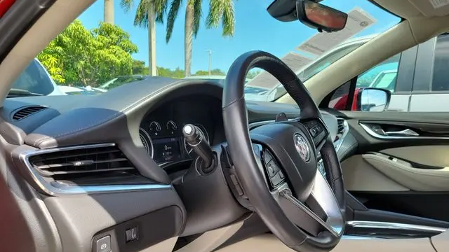2022 Buick Enclave Essence