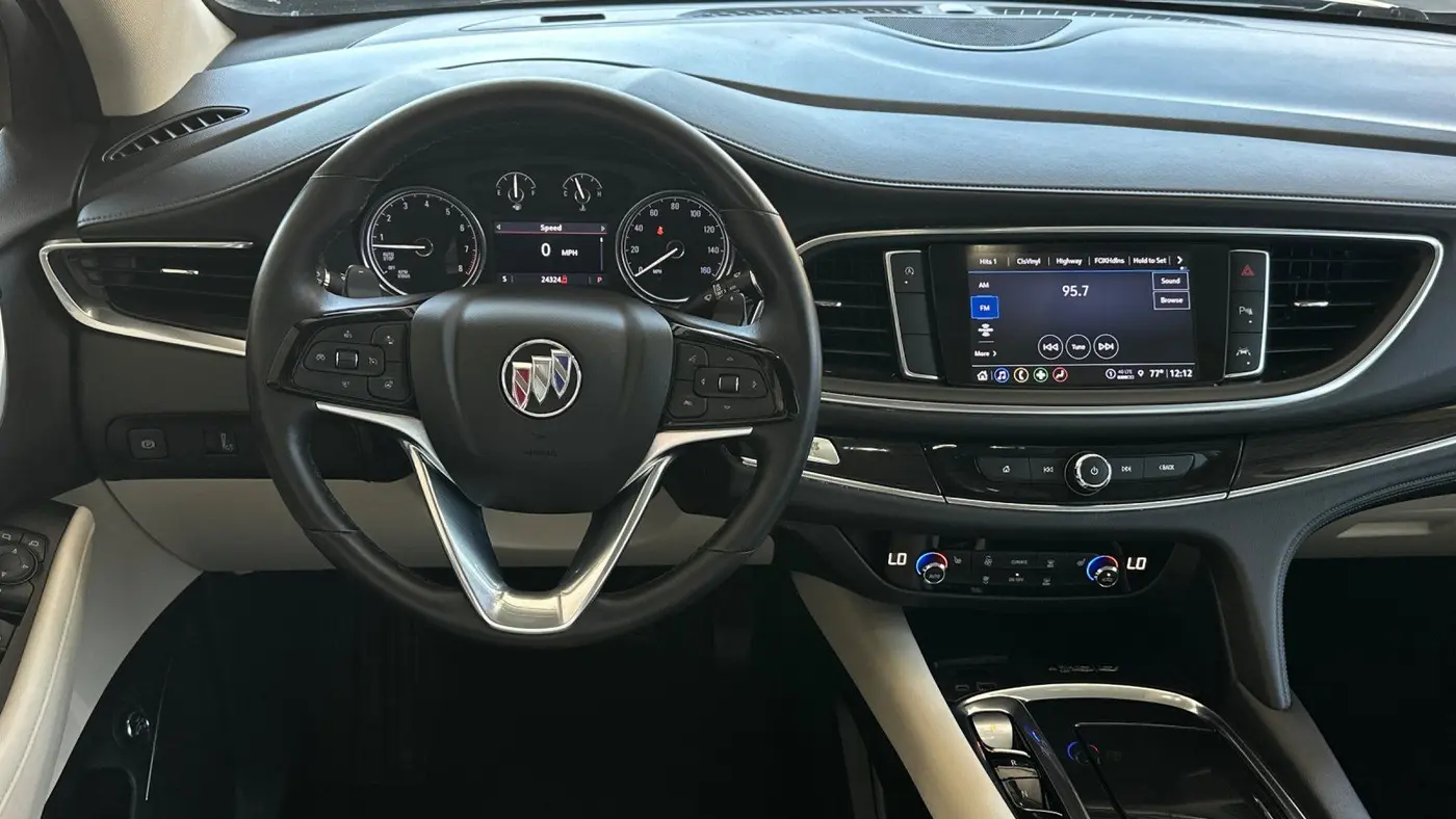 2023 Buick Enclave Essence