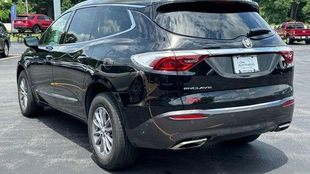 2024 Buick Enclave Essence