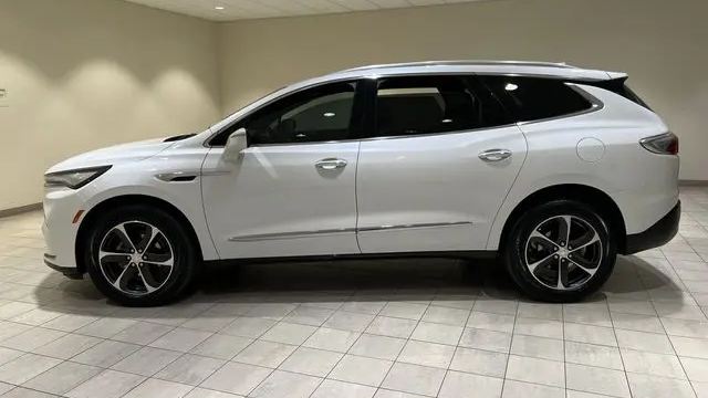 2022 Buick Enclave Essence