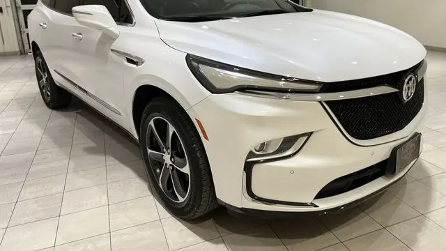 2022 Buick Enclave Essence