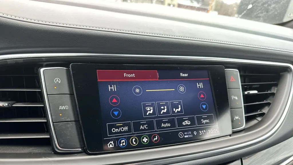 2024 Buick Enclave Essence