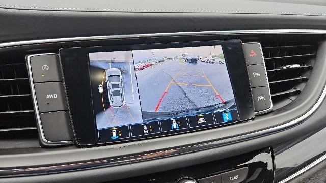 2022 Buick Enclave Essence